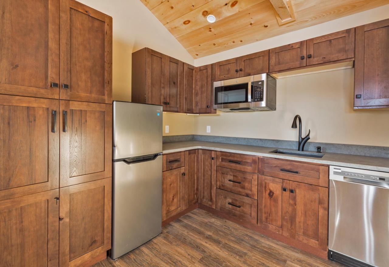 The Lodge By Sunapee Stays Exteriör bild