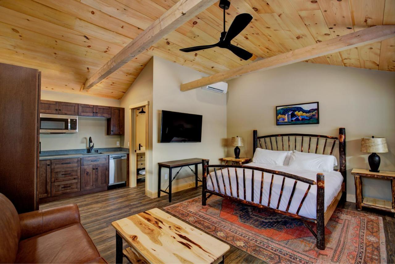 The Lodge By Sunapee Stays Exteriör bild